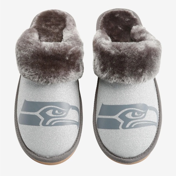 Seattle Seahawks Women's Glitter Open Back Fur Moccasin Slippers Size Large 9-10 - Picture 3 of 15